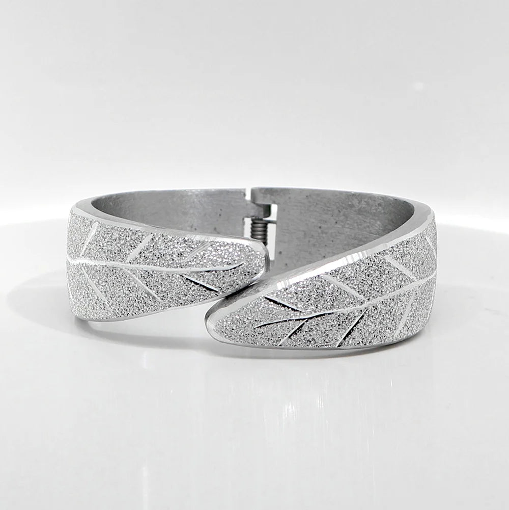 BRACCIALE APERTO FOGLIE AFFUSOLATE