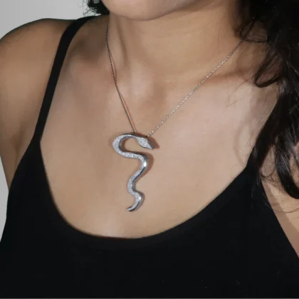 Ciondolo in alluminio Serpente : charm in alluminio inciso | Shadi Bijoux