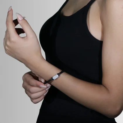 Bracciale Caucciù Tubetto : grazioso inserto in alluminio diamantato su bracciale in caucciù | Shadi Bijoux