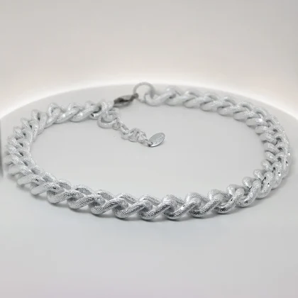 Collana in alluminio Calyra con catena a maglia larga e compatta | Shadi Bijoux